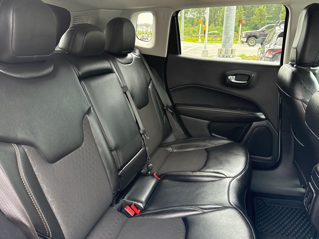 2020 Jeep Compass Image 15