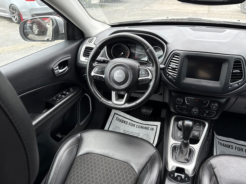 2020 Jeep Compass Image 17