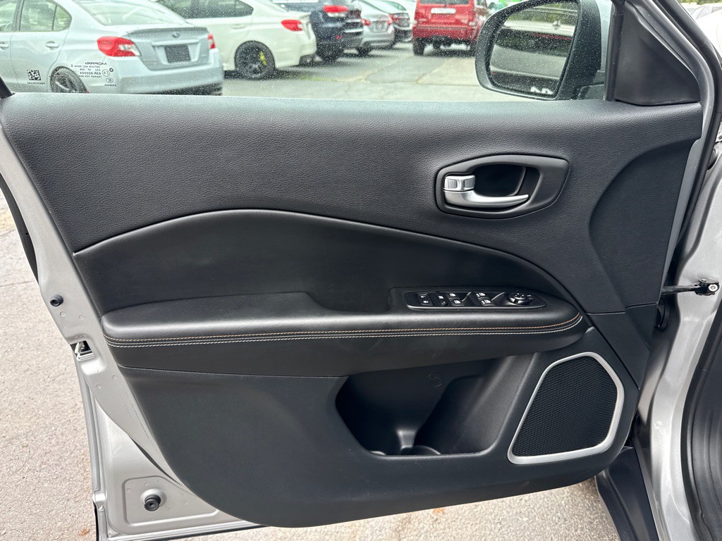 2020 Jeep Compass Image 29