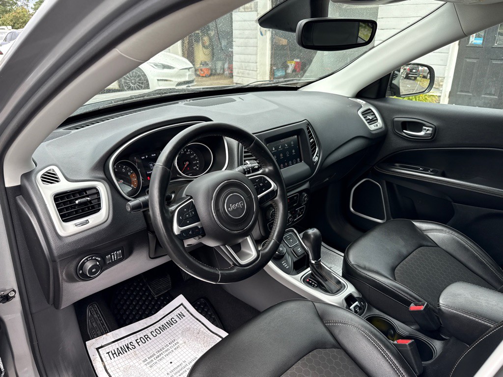 2020 Jeep Compass Image 36