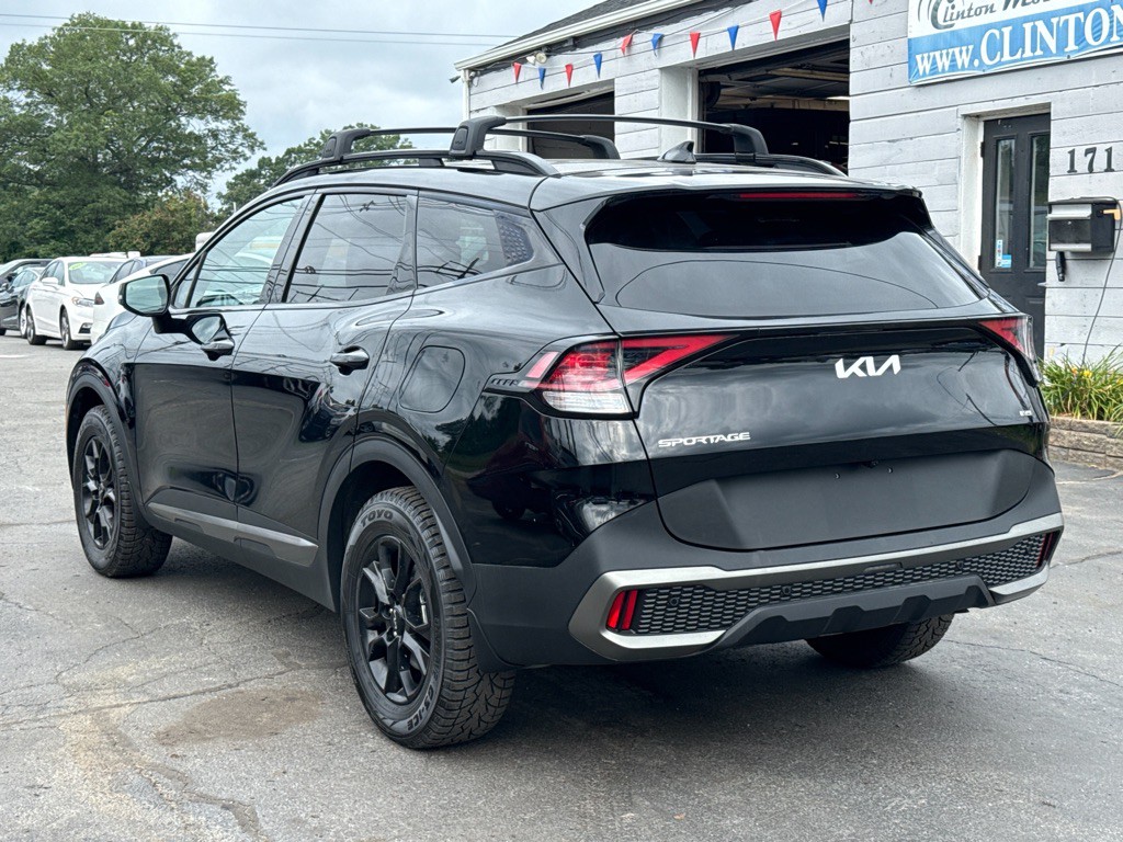 2023 Kia Sportage Image 2