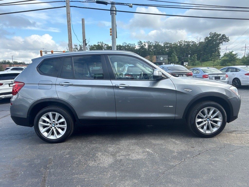 2017 BMW X3 Image 6