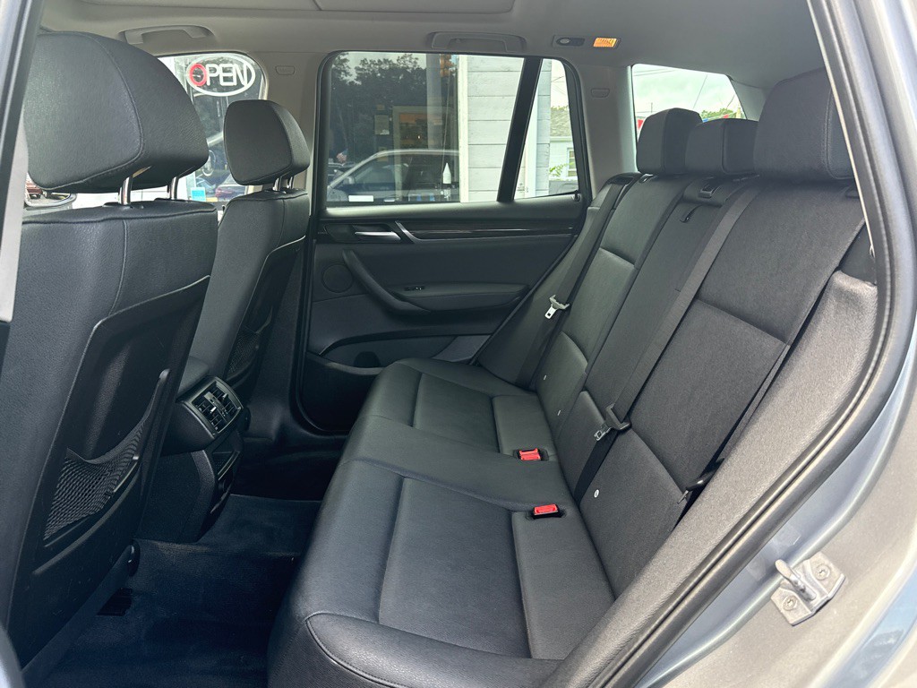 2017 BMW X3 Image 15