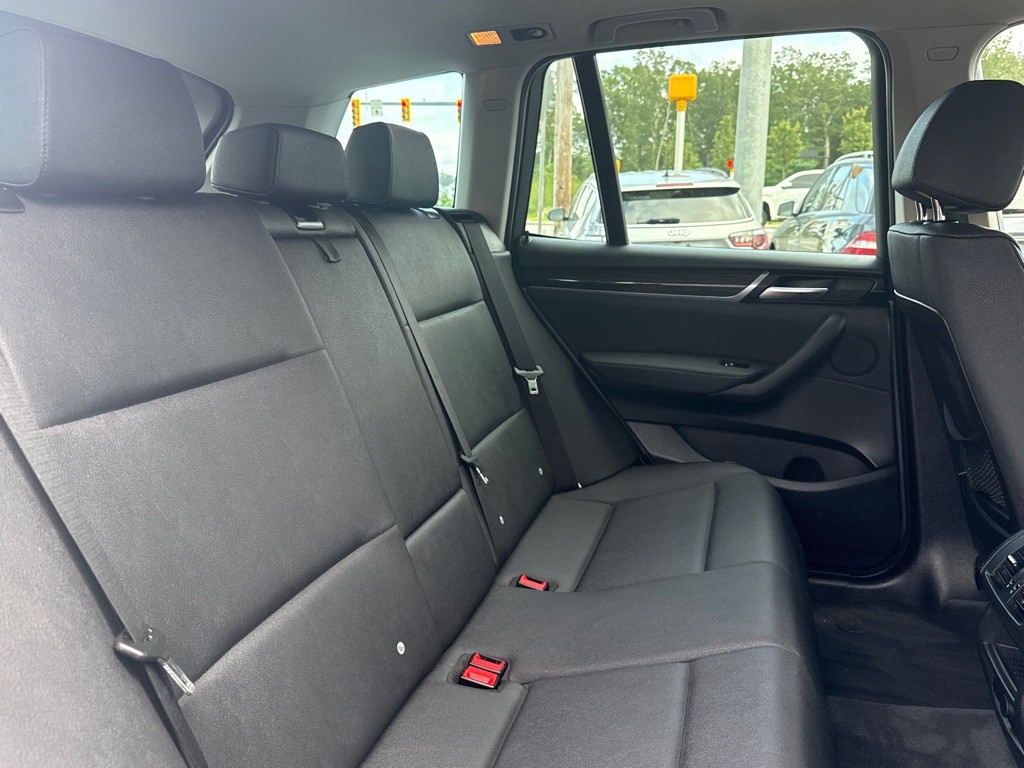 2017 BMW X3 Image 18