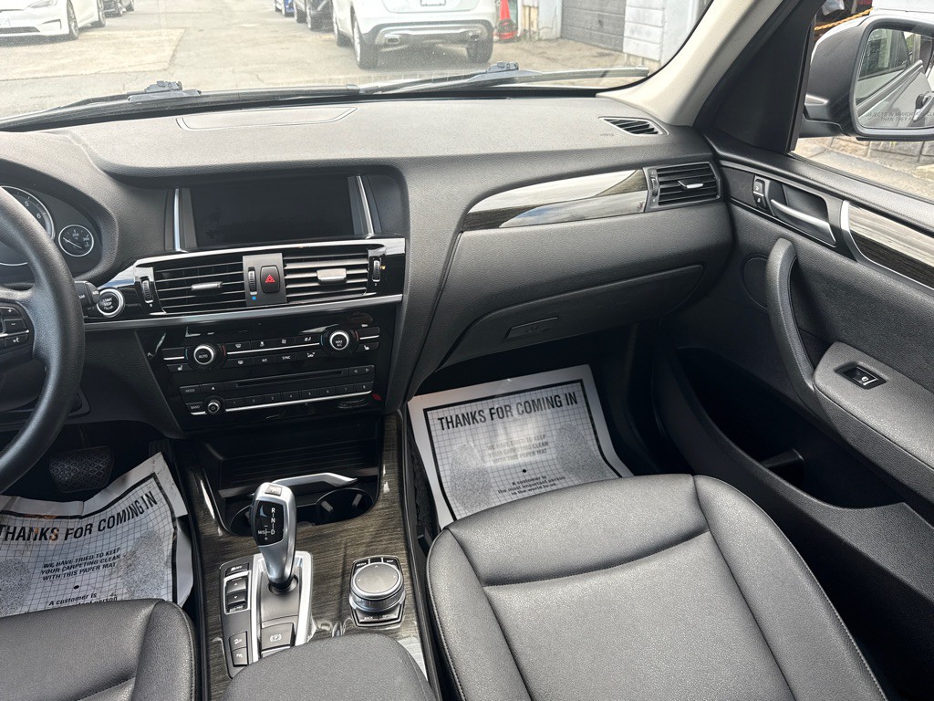 2017 BMW X3 Image 21
