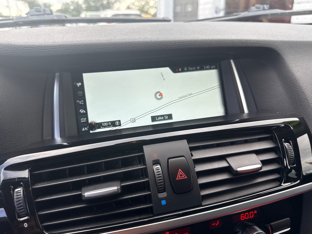 2017 BMW X3 Image 27