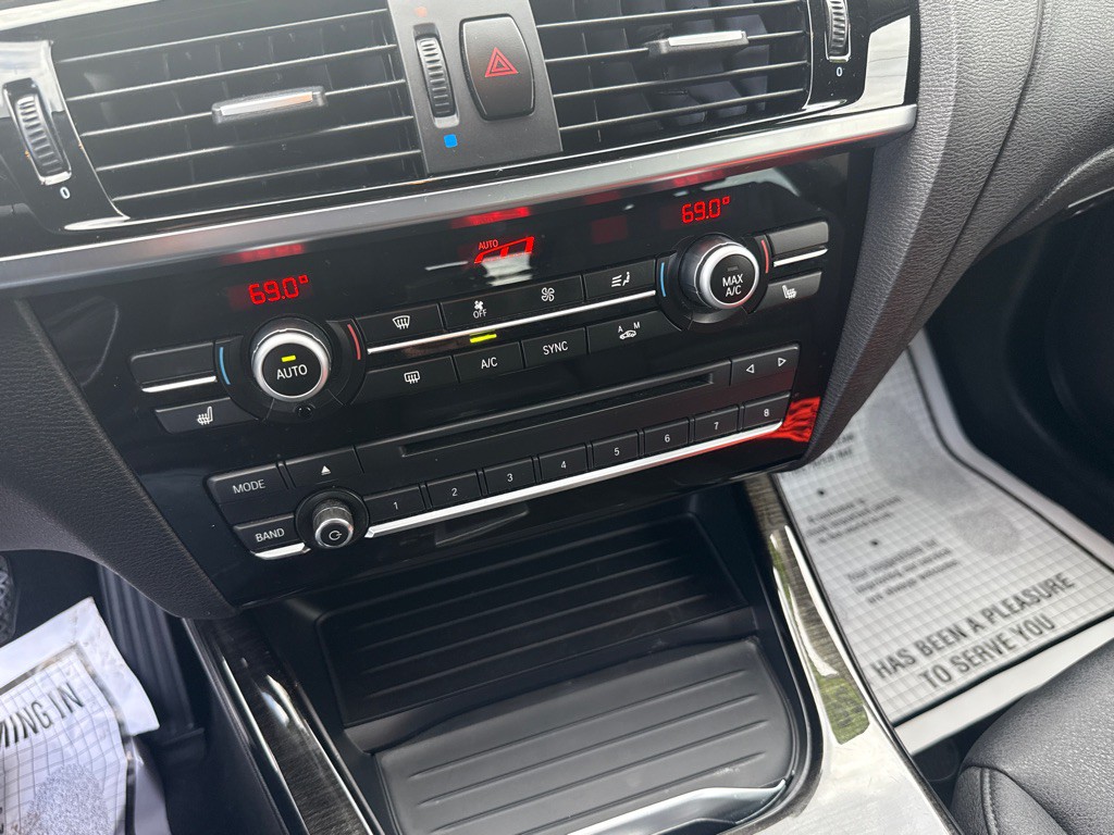 2017 BMW X3 Image 28