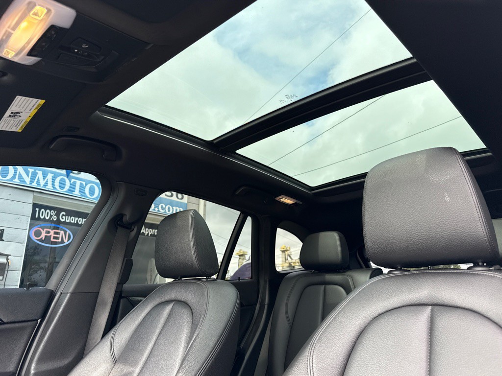2021 BMW X1 Image 32