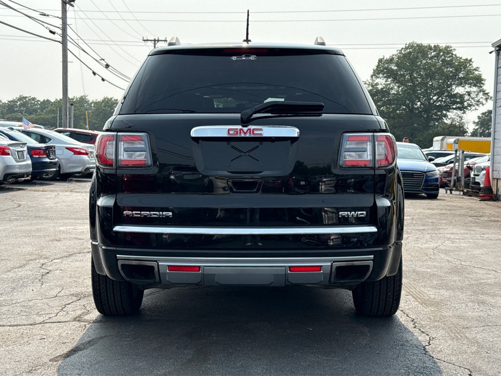 2016 GMC Acadia Image 4