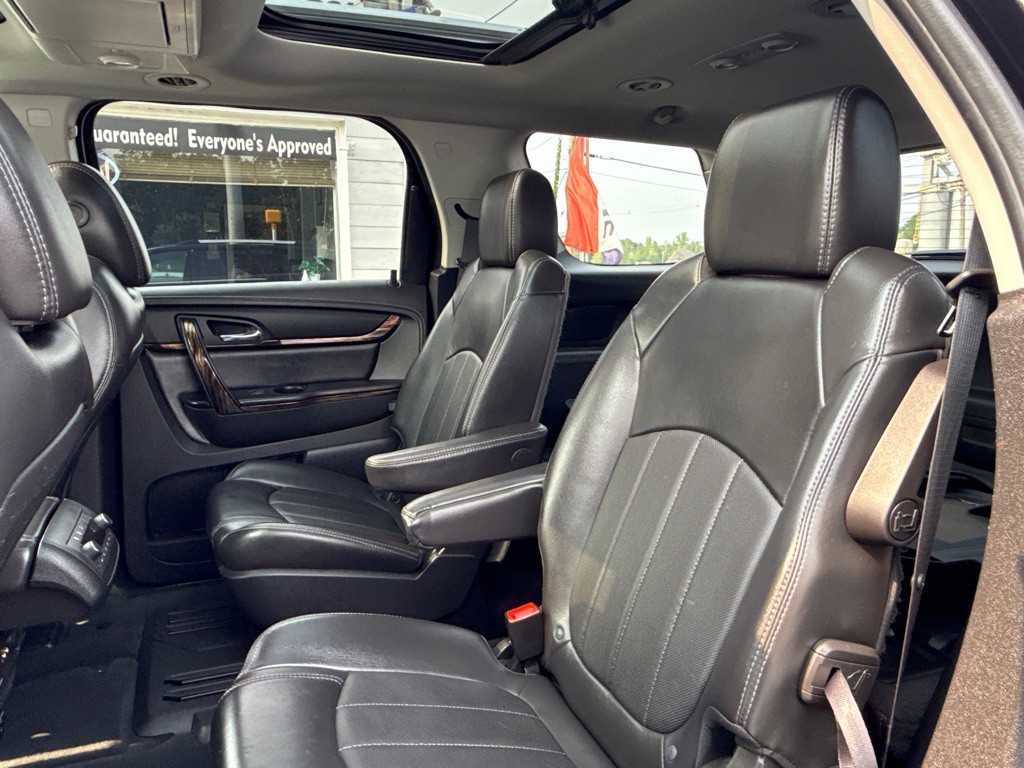2016 GMC Acadia Image 17
