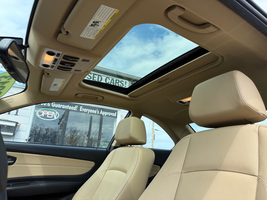 2013 BMW 1 Series Image 19