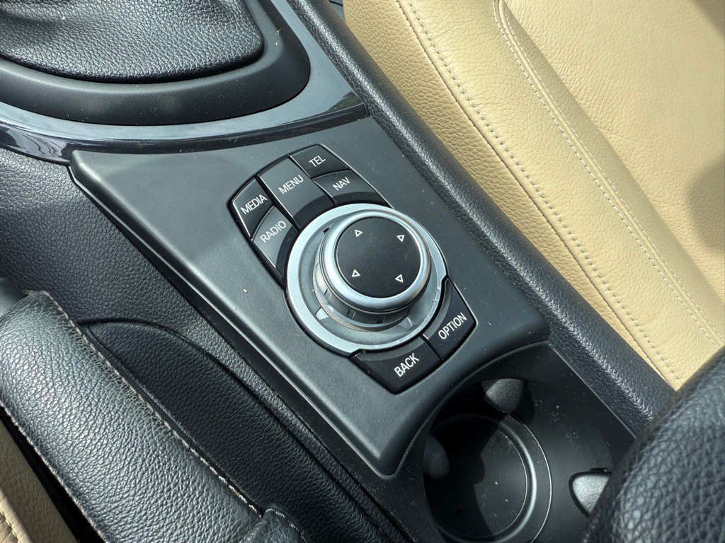2013 BMW 1 Series Image 22