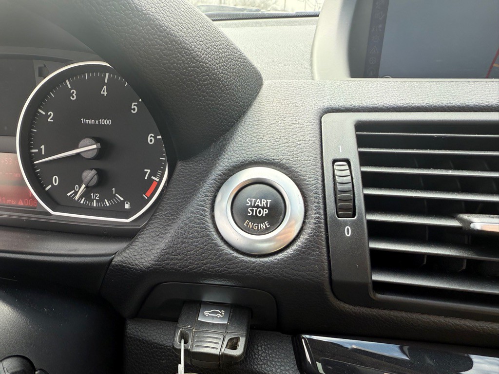2013 BMW 1 Series Image 23