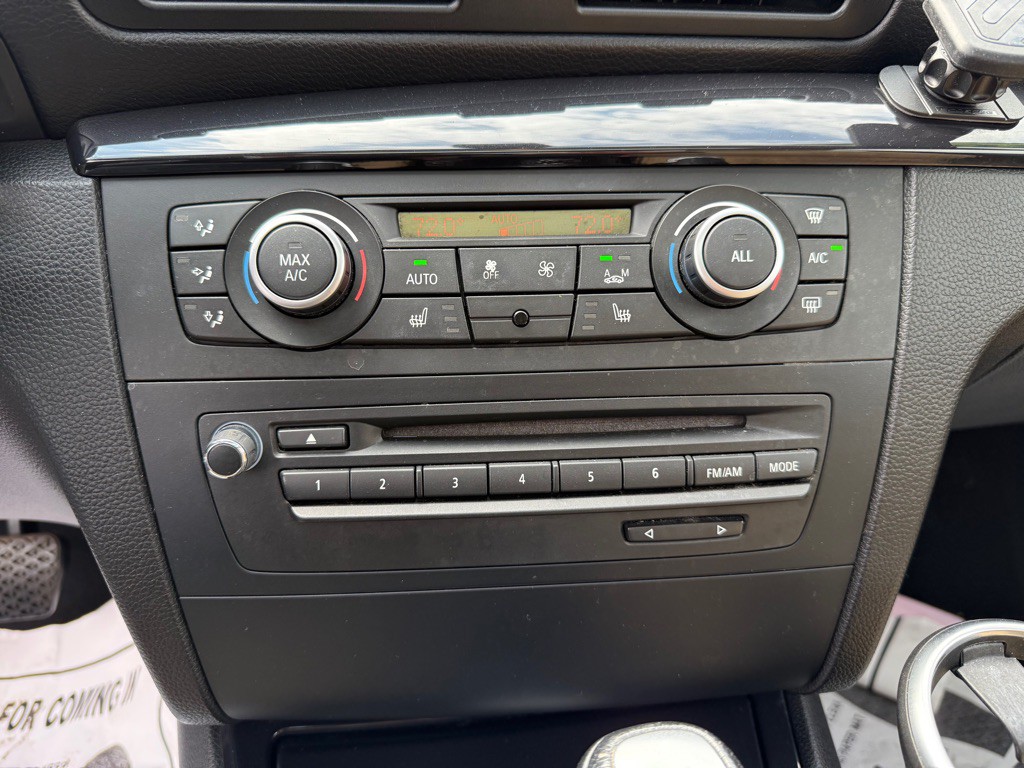 2013 BMW 1 Series Image 24