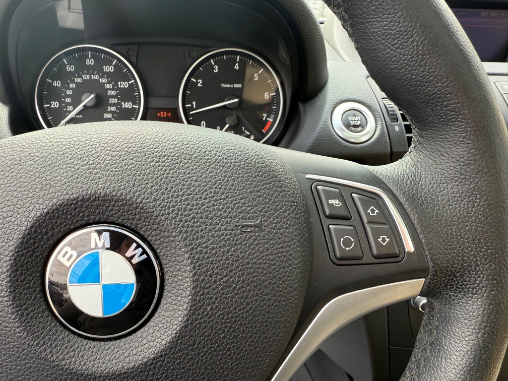 2013 BMW 1 Series Image 25