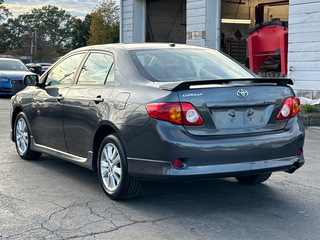 2010 Toyota Corolla Image 3
