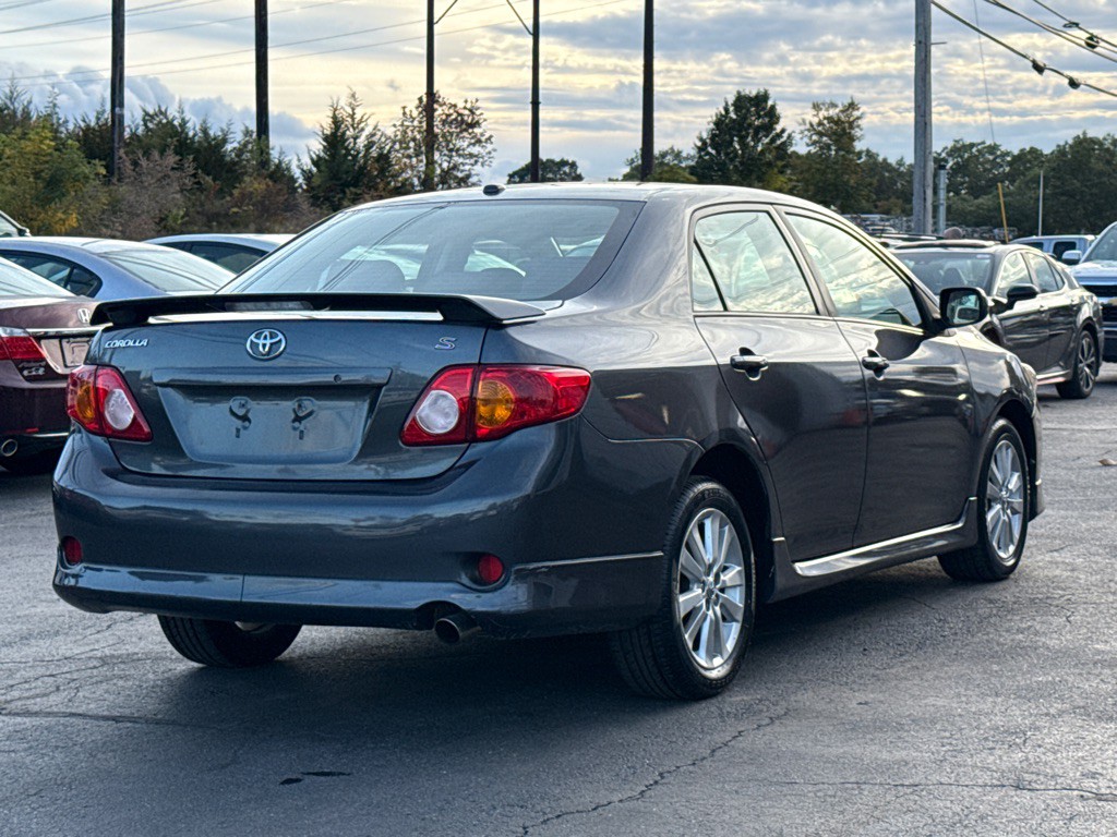 2010 Toyota Corolla Image 5