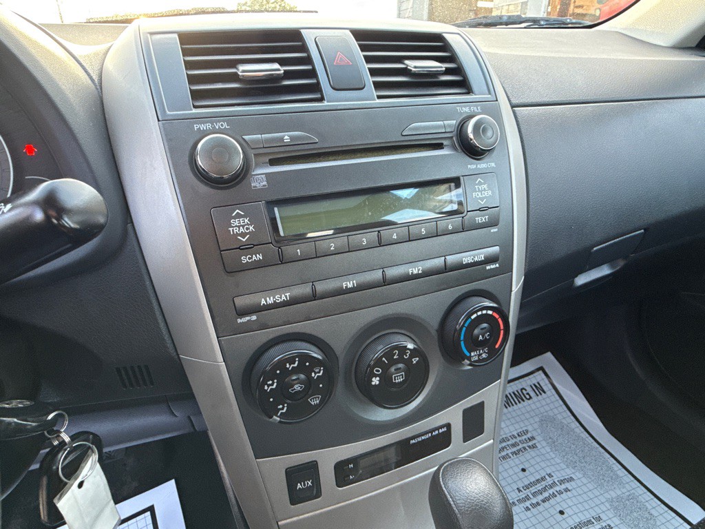 2010 Toyota Corolla Image 9