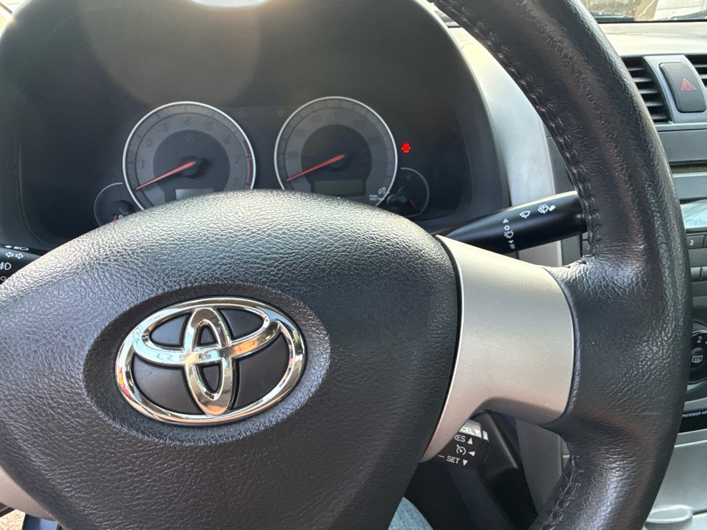 2010 Toyota Corolla Image 11