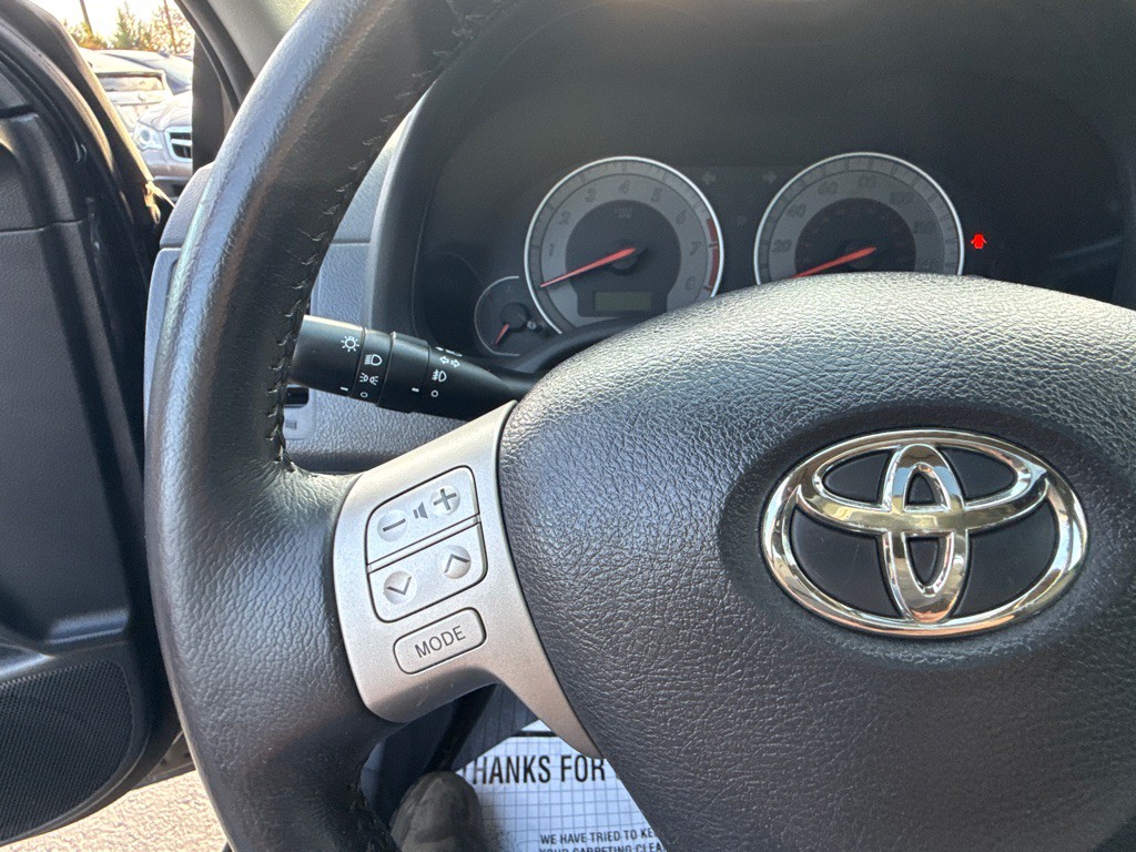2010 Toyota Corolla Image 13