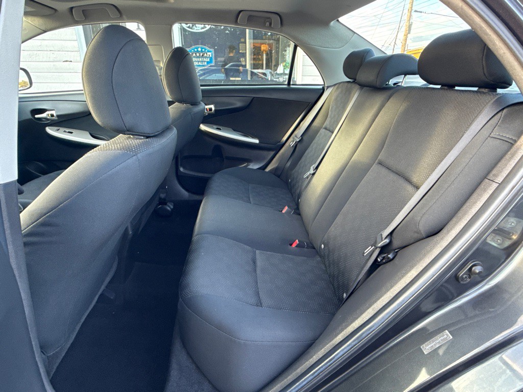 2010 Toyota Corolla Image 20