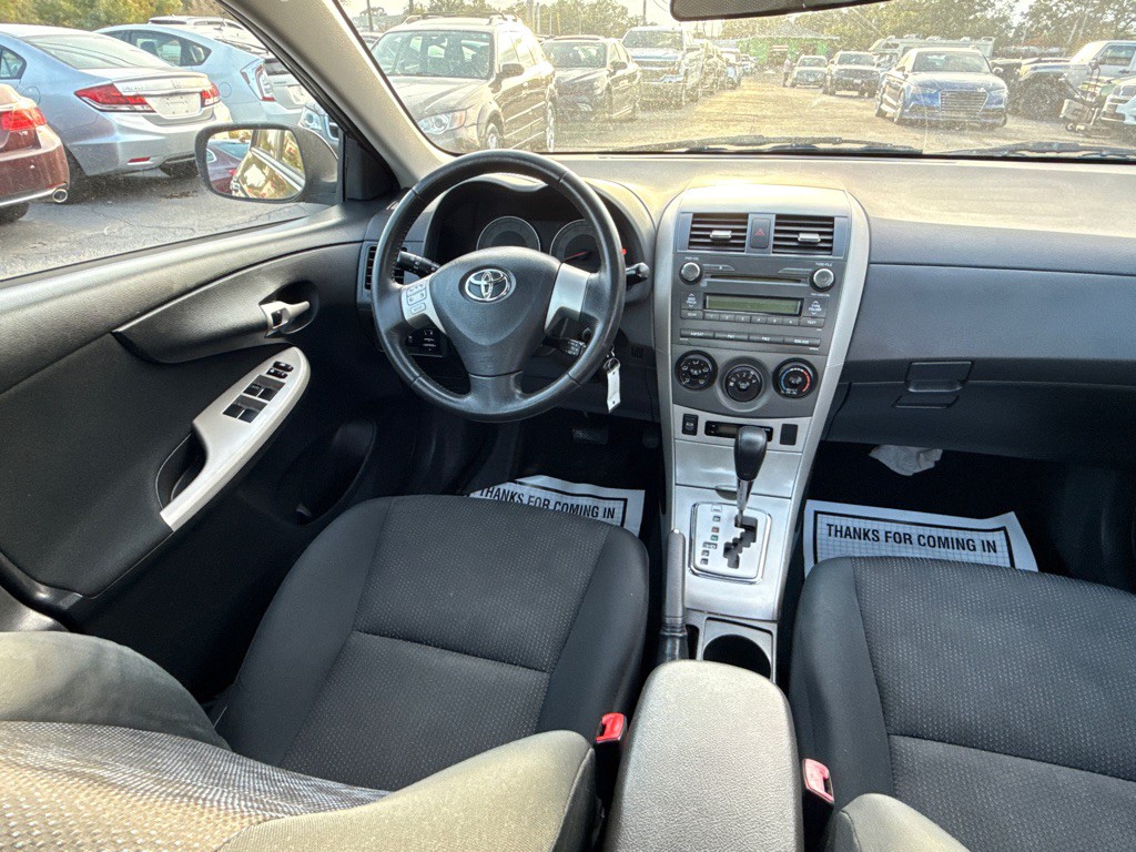 2010 Toyota Corolla Image 21