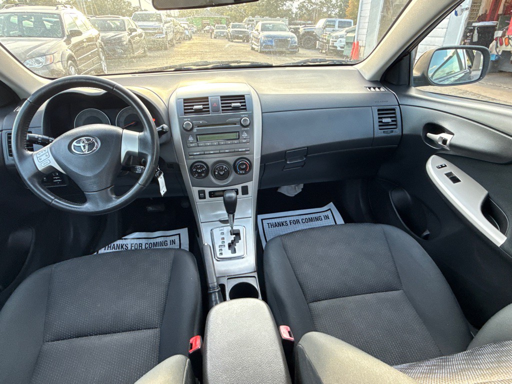 2010 Toyota Corolla Image 22