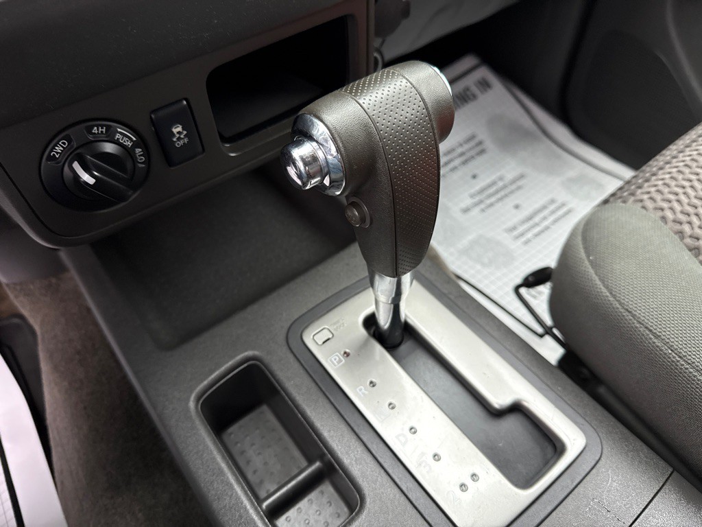 2016 Nissan Frontier Image 22