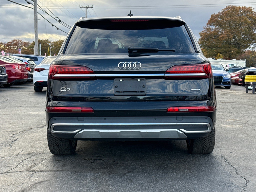 2022 Audi Q7 Image 4