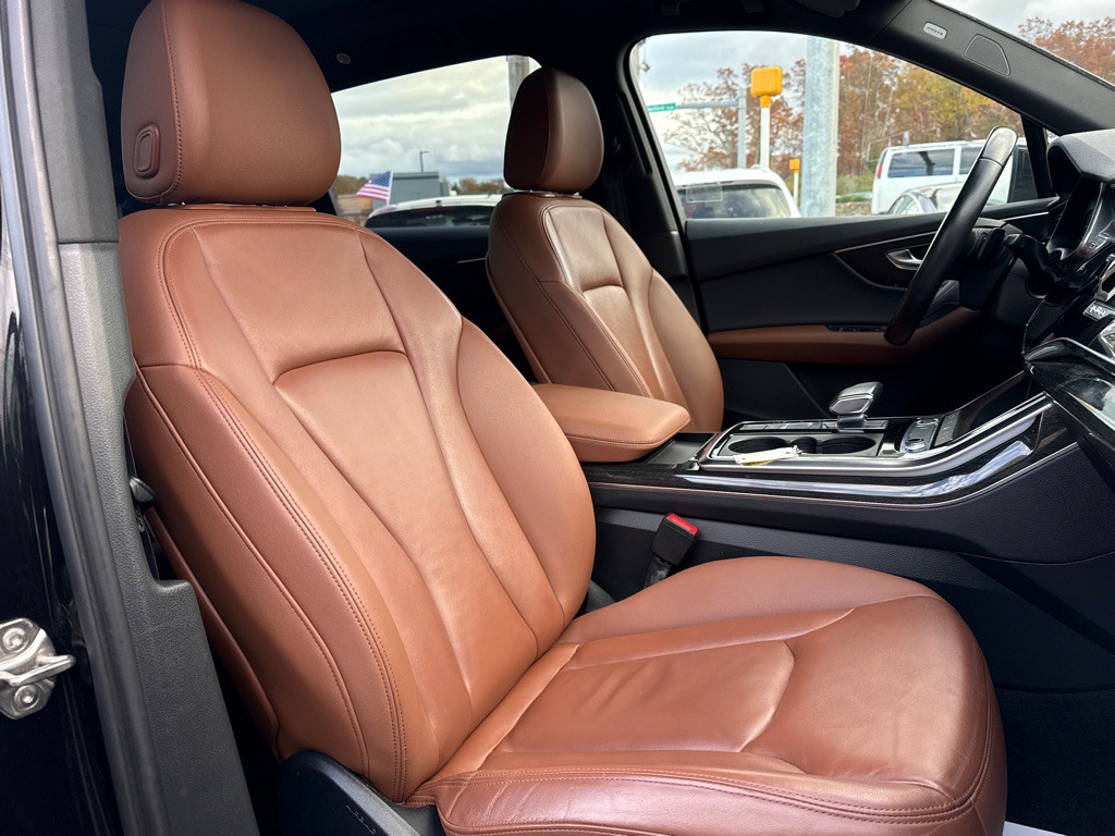 2022 Audi Q7 Image 11