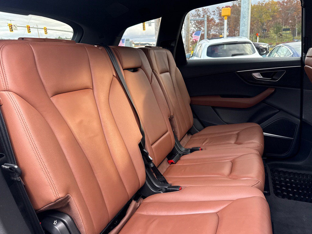 2022 Audi Q7 Image 15