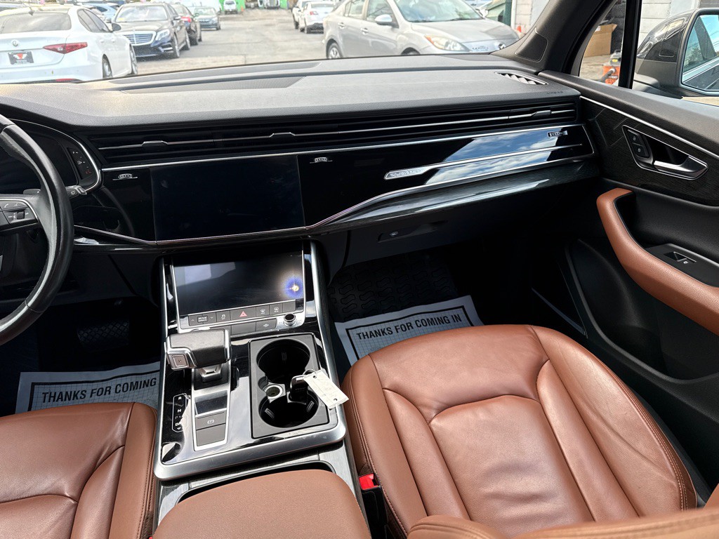 2022 Audi Q7 Image 21