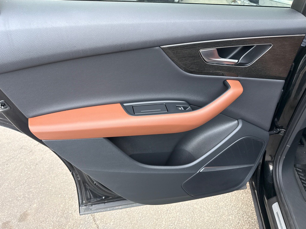 2022 Audi Q7 Image 23