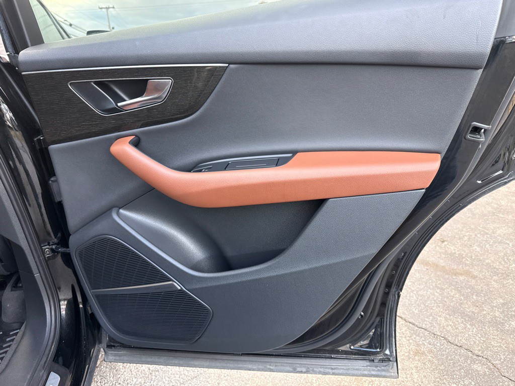 2022 Audi Q7 Image 24