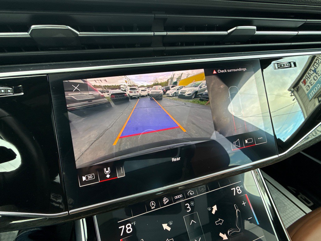 2022 Audi Q7 Image 32