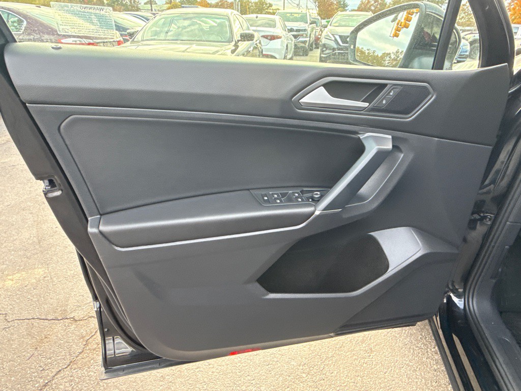 2020 Volkswagen Tiguan Image 24