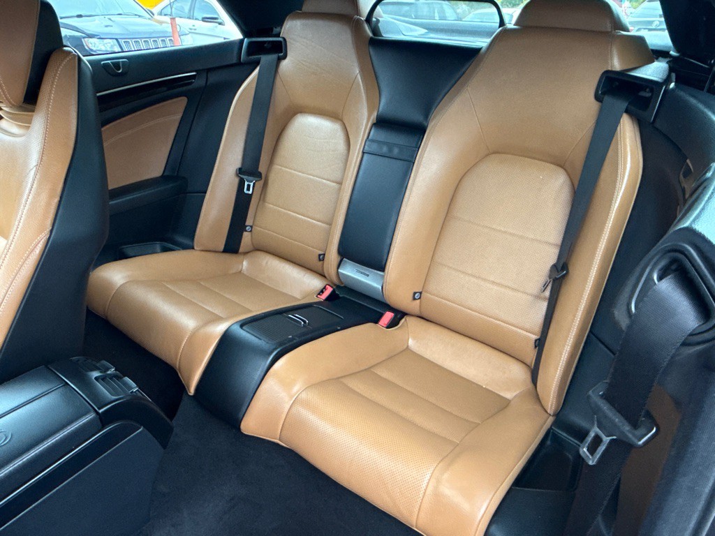 2016 Mercedes-Benz E-Class Image 19