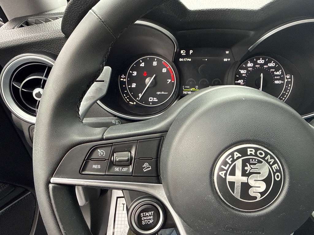 2019 Alfa Romeo Stelvio Image 28