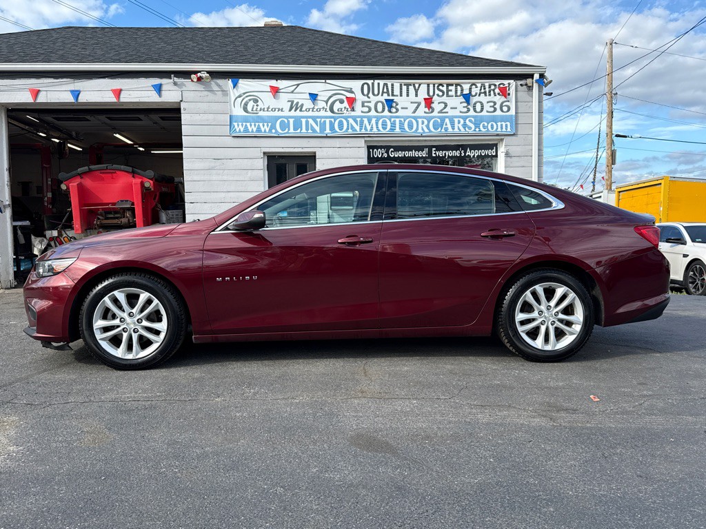 2016 Chevrolet Malibu Image 2
