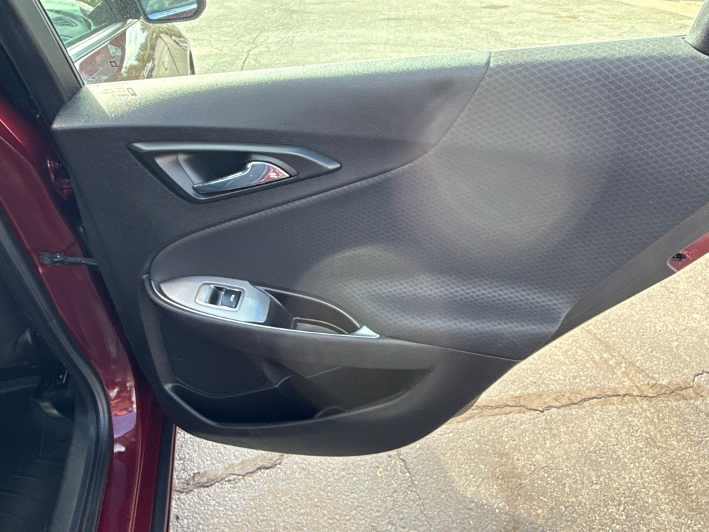 2016 Chevrolet Malibu Image 14