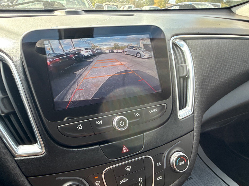 2016 Chevrolet Malibu Image 26