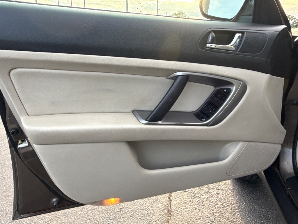 2008 Subaru Outback Image 20