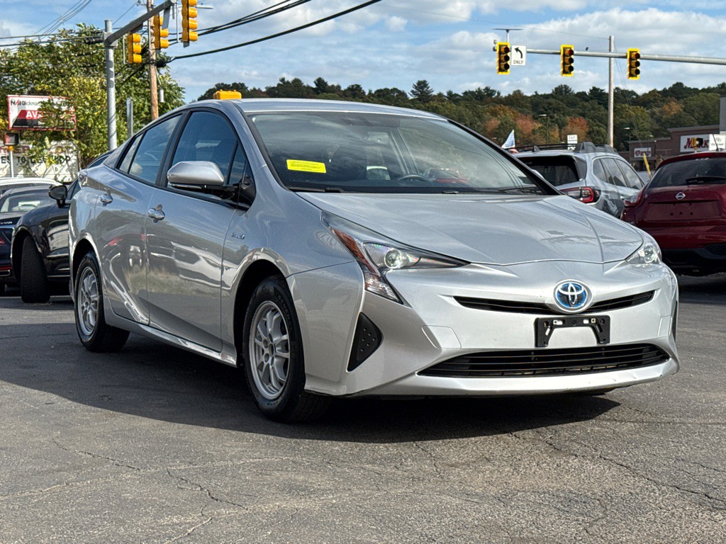 2016 Toyota Prius Image 7