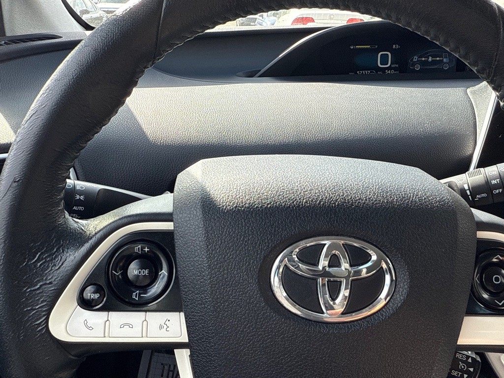 2016 Toyota Prius Image 12