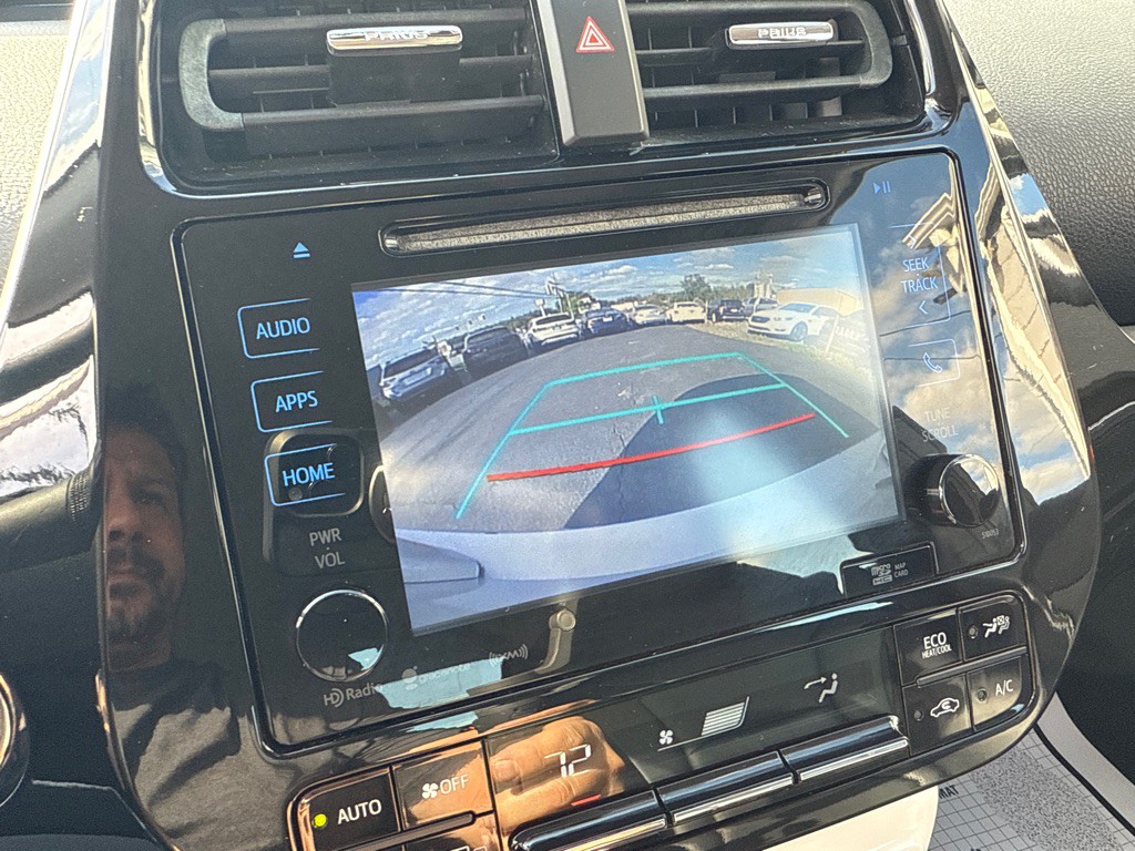 2016 Toyota Prius Image 14
