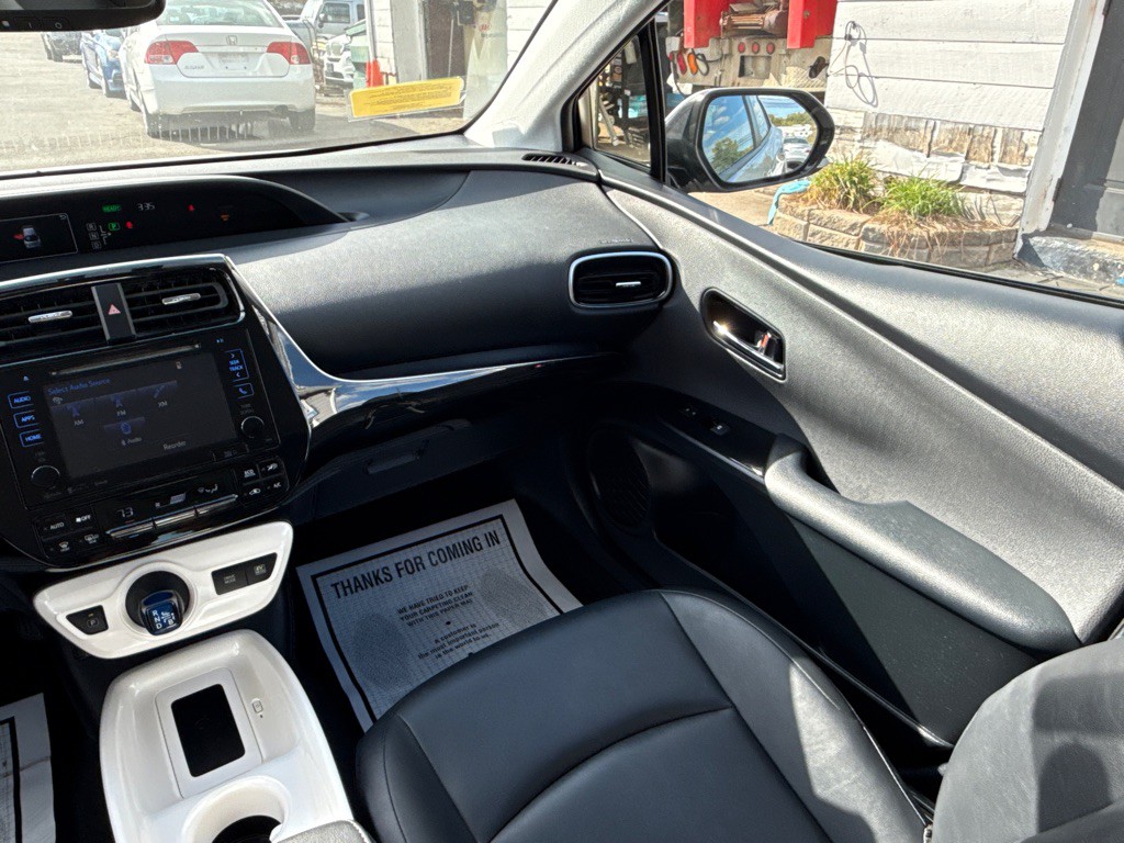 2016 Toyota Prius Image 20