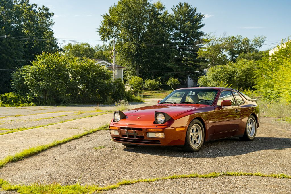 1986 Porsche 944 Image 13