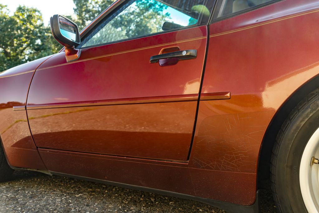 1986 Porsche 944 Image 24