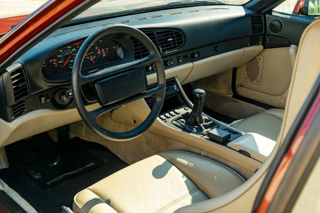 1986 Porsche 944 Image 57