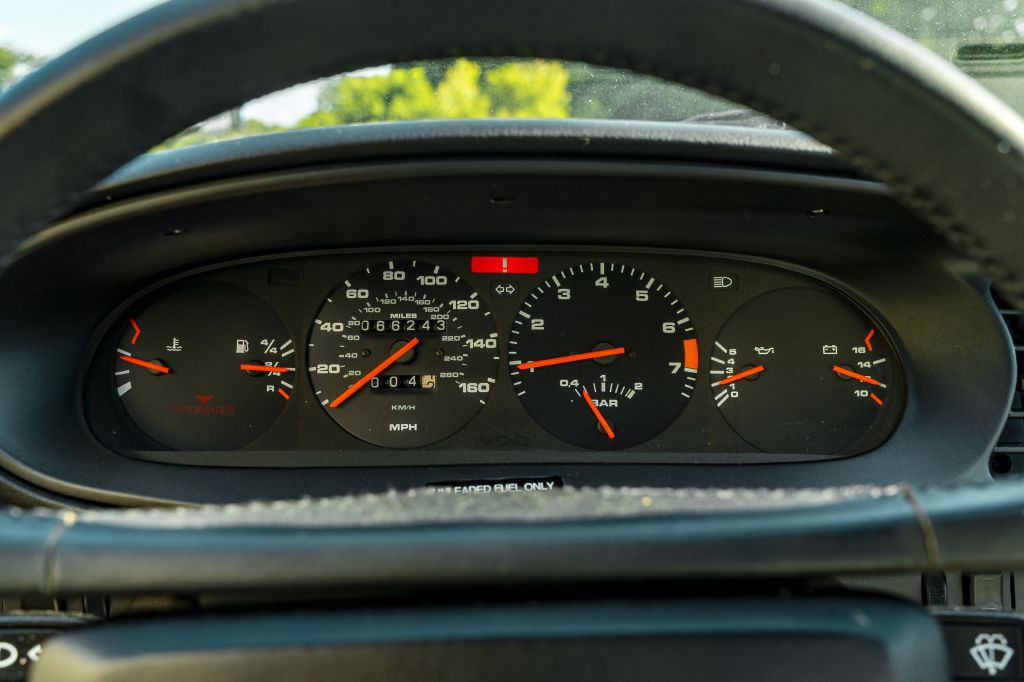 1986 Porsche 944 Image 59